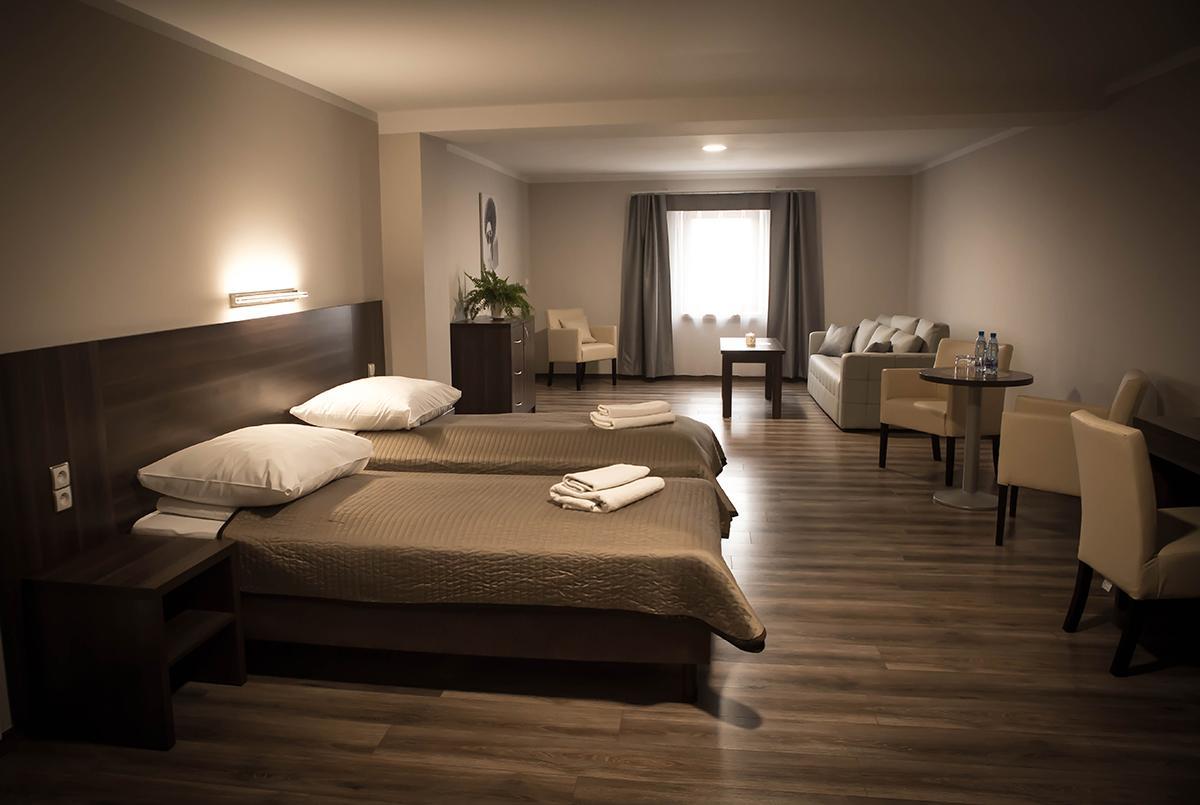 Apartamentowiec Kuzniar Костшин-над-Одрон Экстерьер фото
